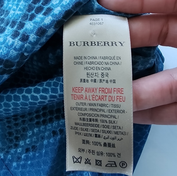Burberry blue python button down blouse - Picture 6 of 7